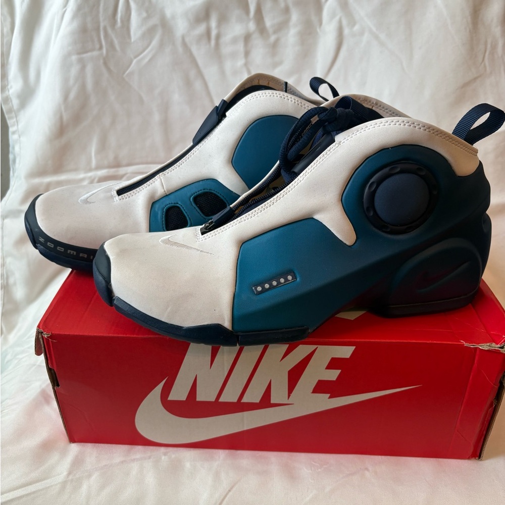 Nike Air Flightposite 2, Men’s, White and Teal Basketball